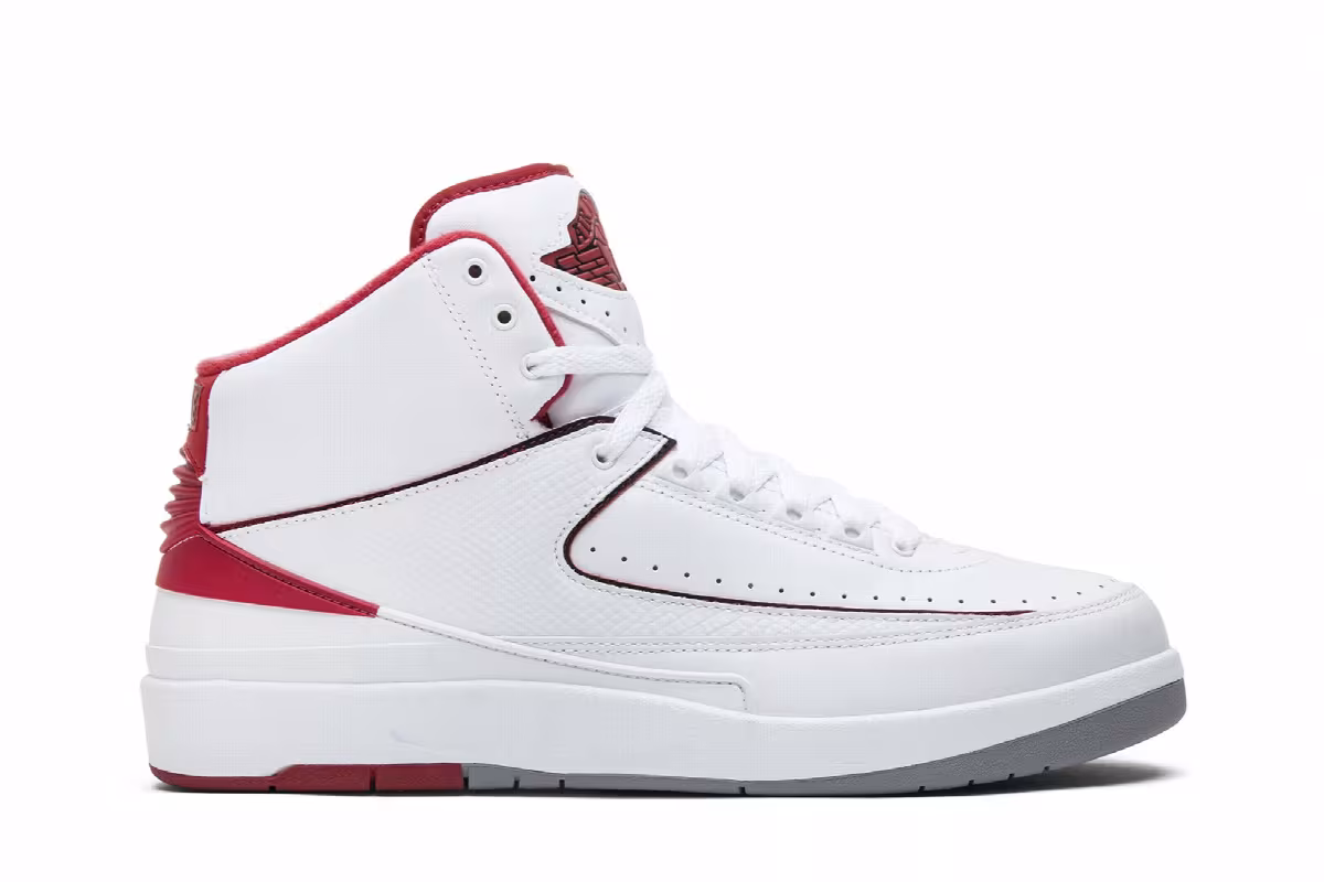 Air Jordan 2 Chicago Home, view 2