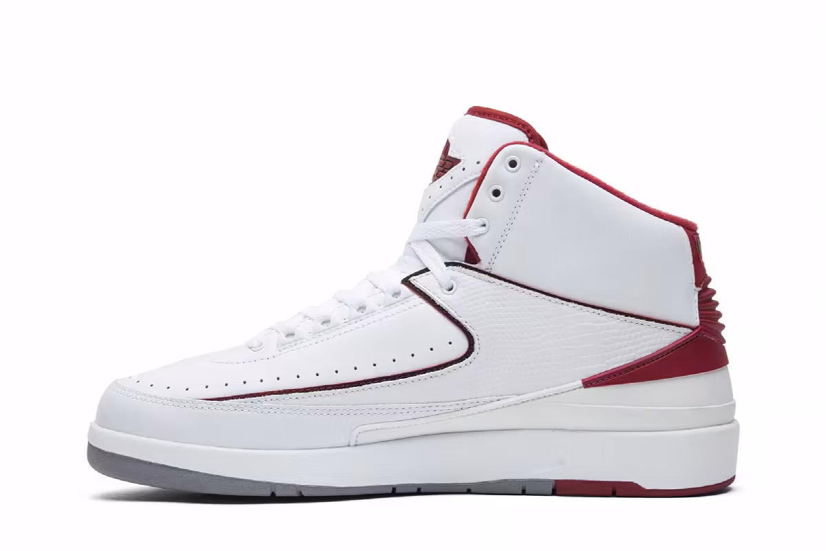 Air Jordan 2 Chicago Home, view 4