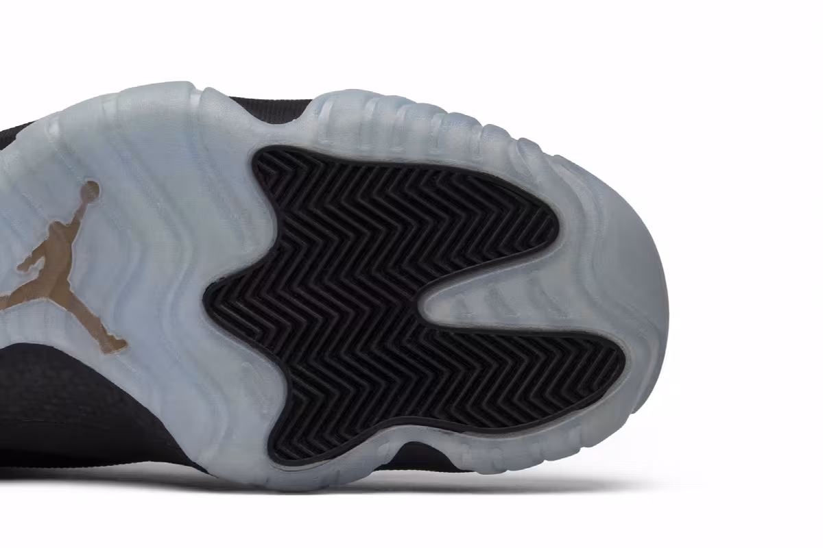 Air Jordan Future 3M, view 6
