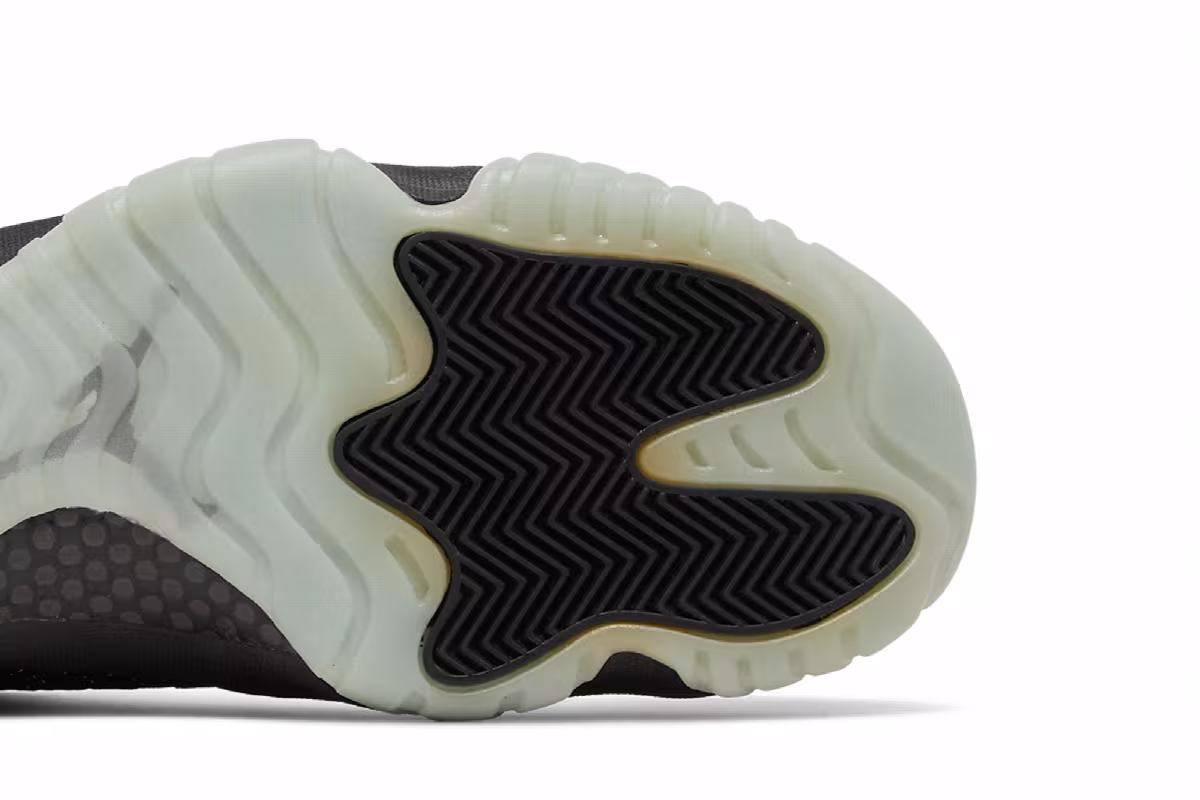Air Jordan Future Premium Glow, view 6