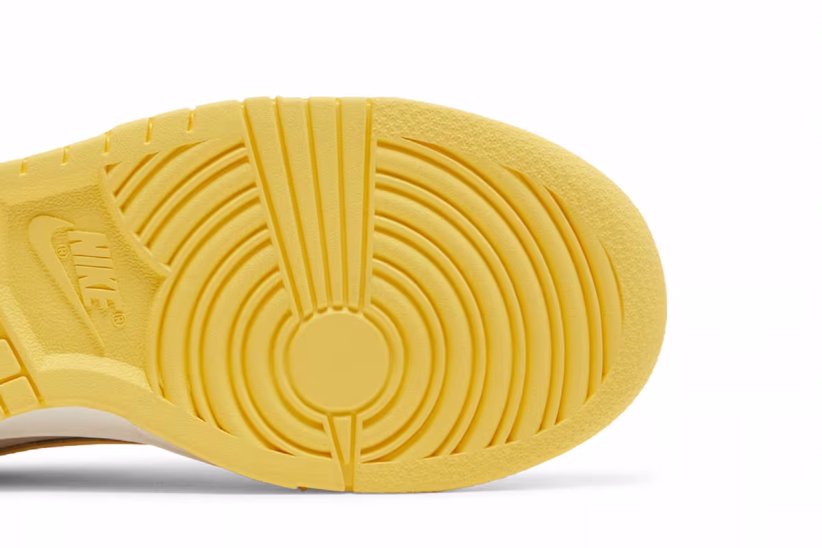 Nike Women's Dunk Low Citron Pulse, view 6