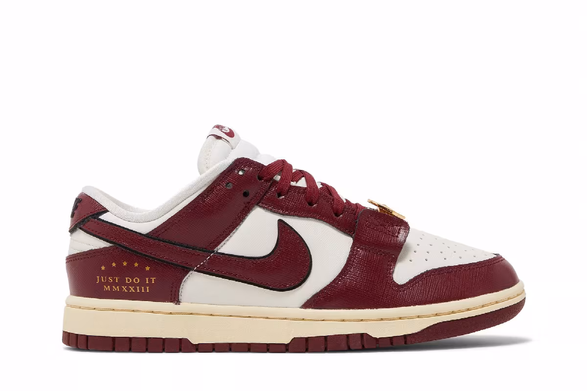 Nike Women's Dunk Low SE Sisterhood - Team Red, view 2