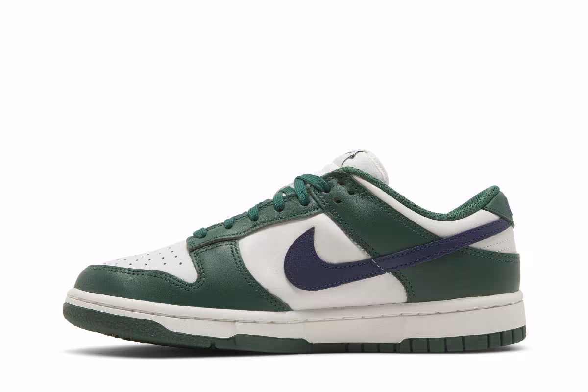 Nike Women's Dunk Low Gorge Green, view 4