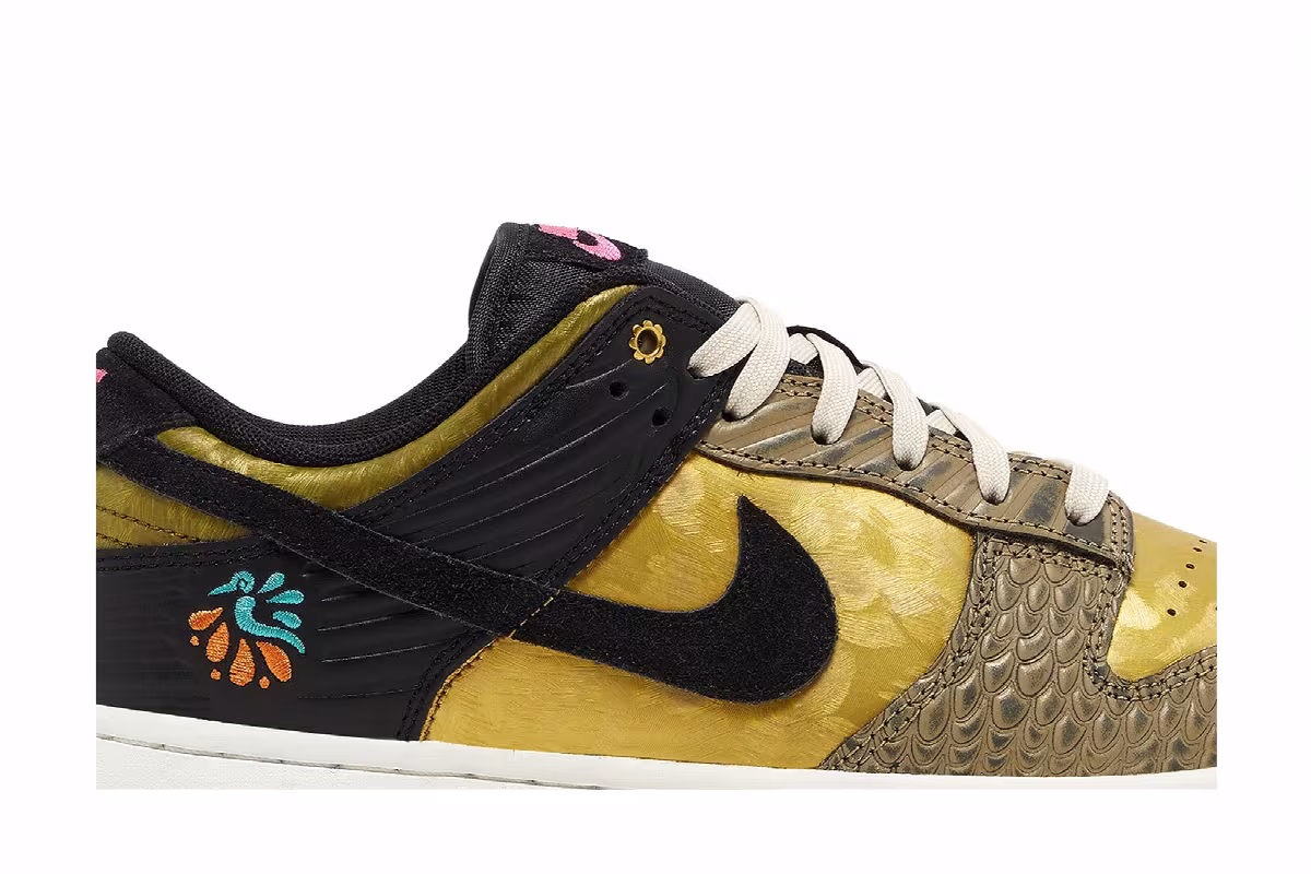 Nike Women's Dunk Low Día De Muertos, view 3