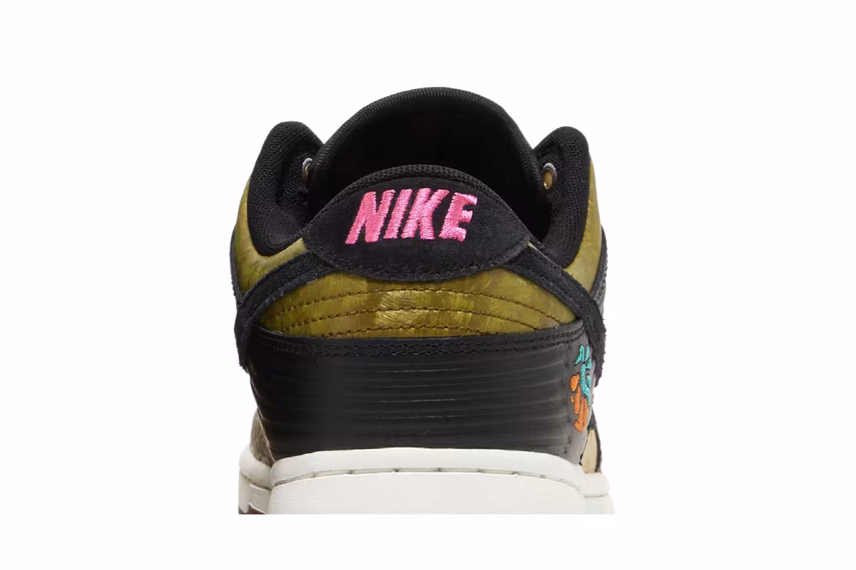 Nike Women's Dunk Low Día De Muertos, view 8