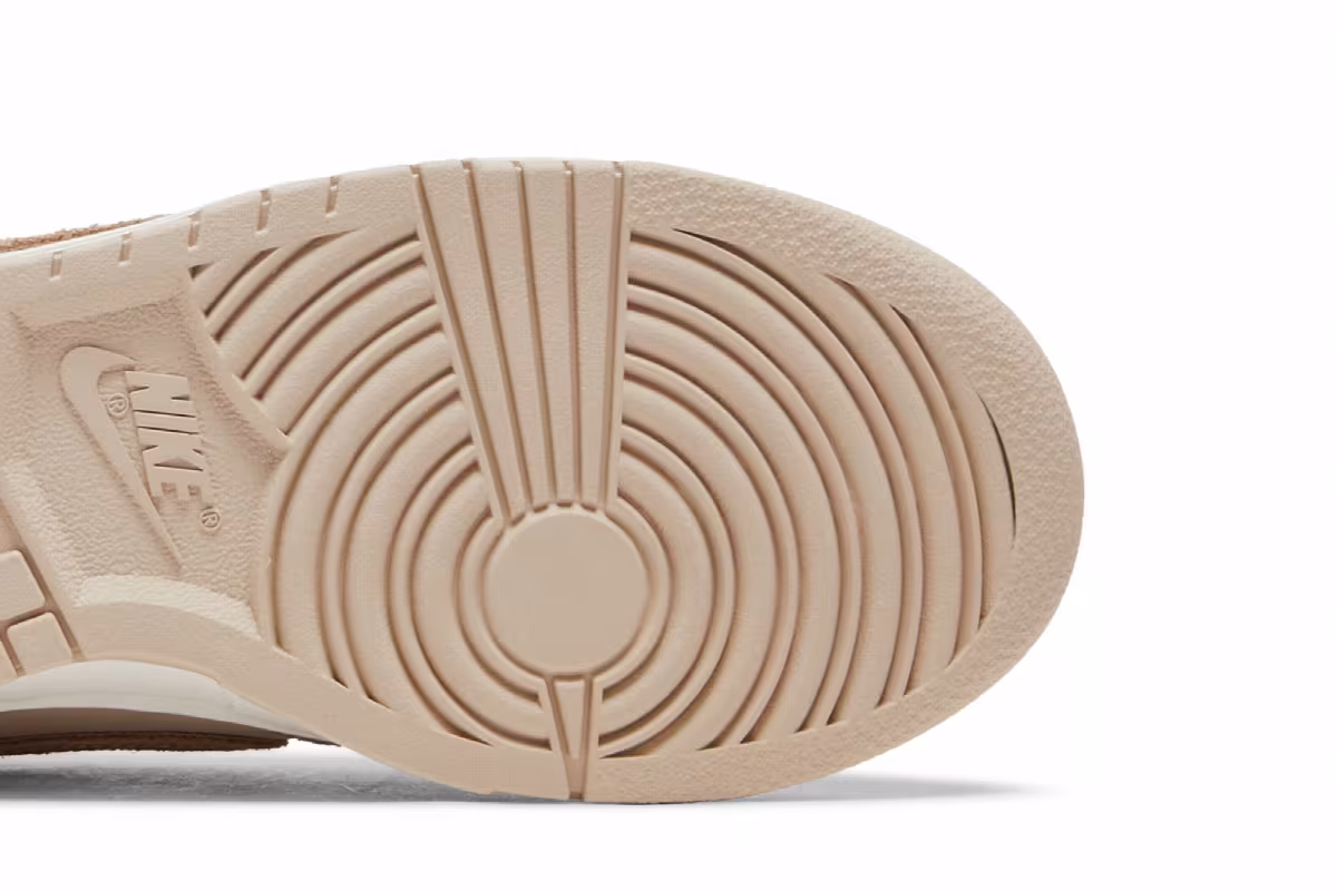 Nike Women's Dunk Low SE Sandrift, view 6