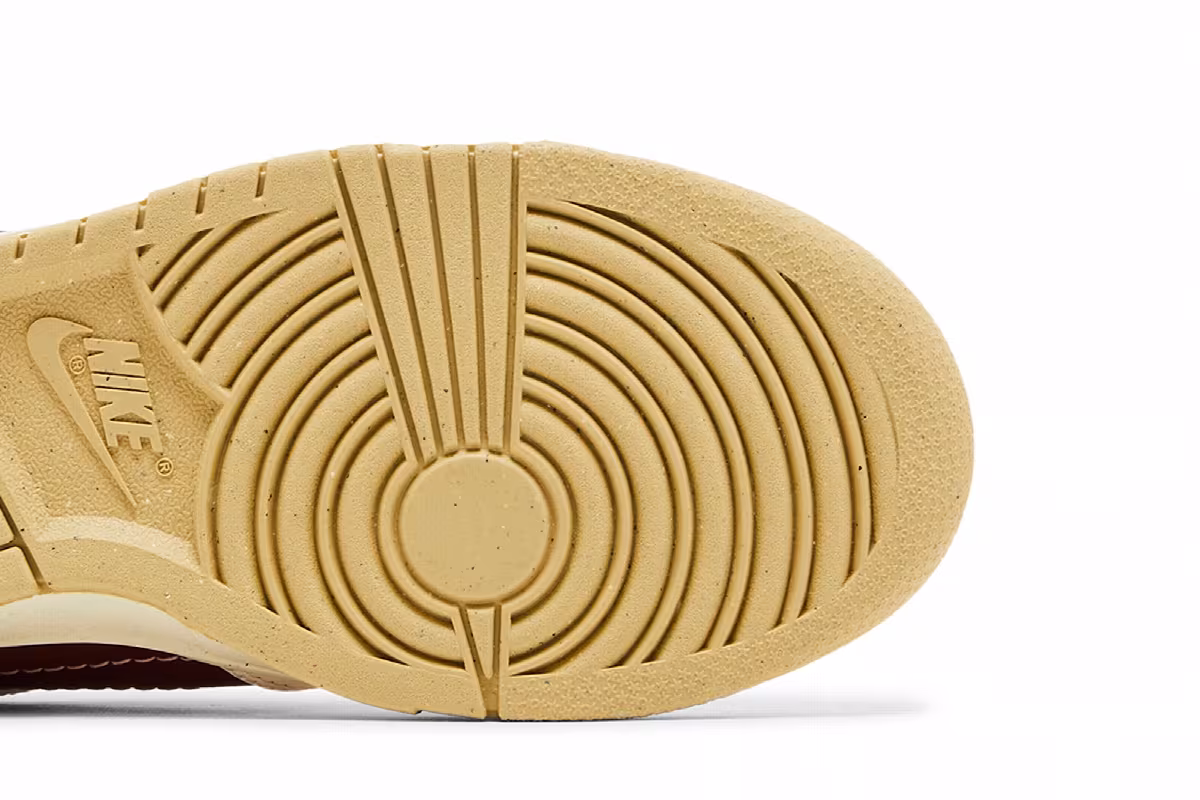 Nike Women's Dunk Low Disrupt 2 Valentine's Day, view 6