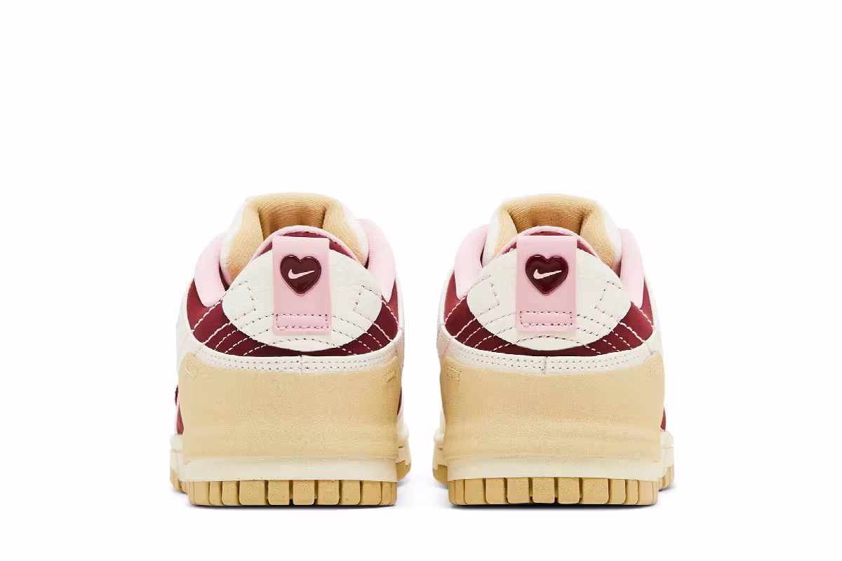 Nike Women's Dunk Low Disrupt 2 Valentine's Day, view 7