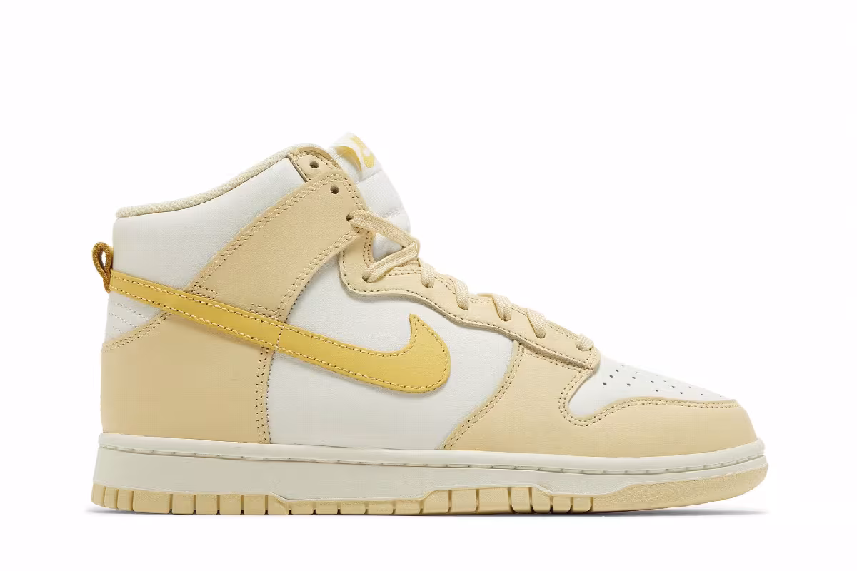 Nike Women's Dunk High Pale Vanilla Topaz, view 2