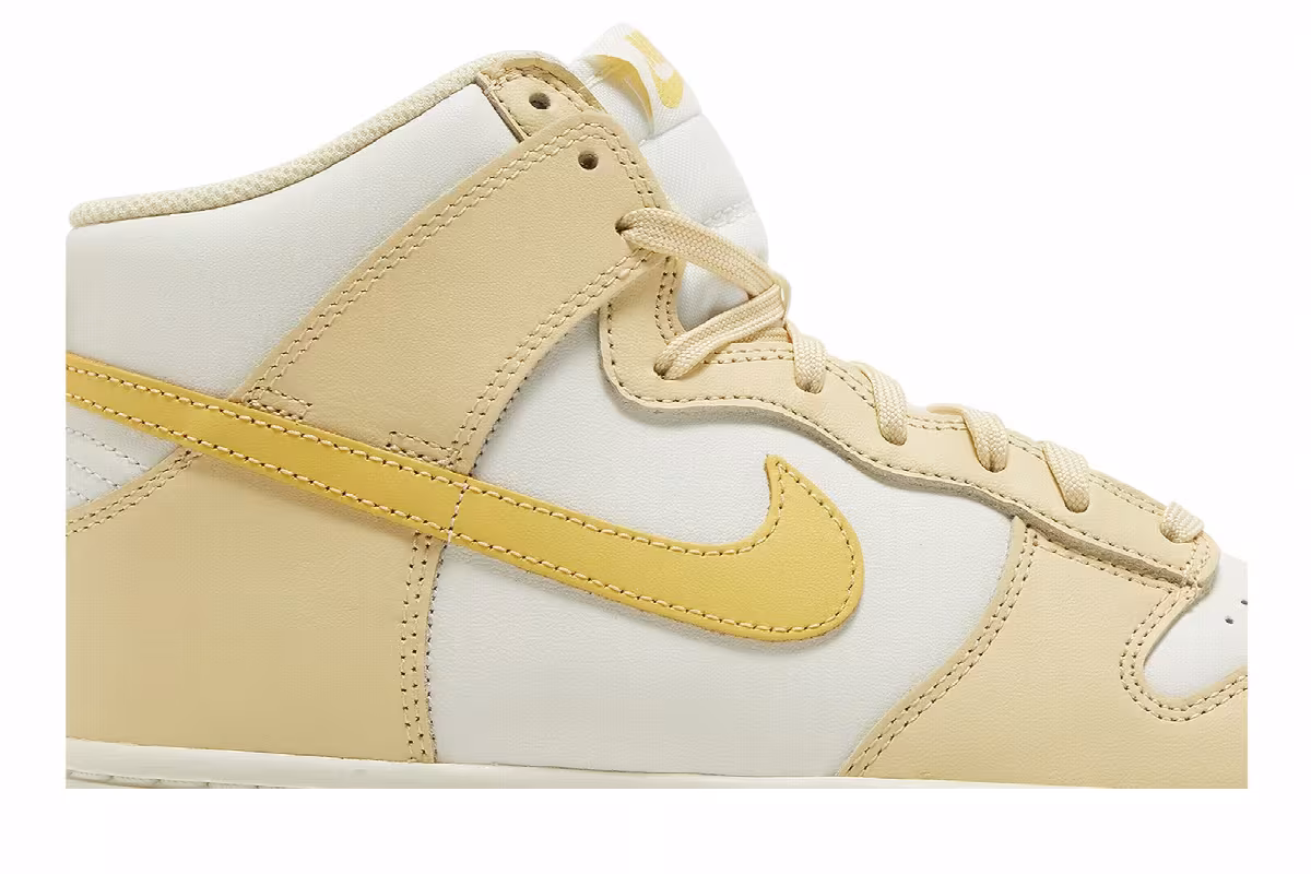 Nike Women's Dunk High Pale Vanilla Topaz, view 3