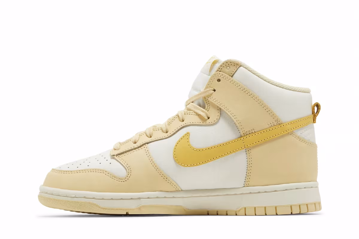 Nike Women's Dunk High Pale Vanilla Topaz, view 4