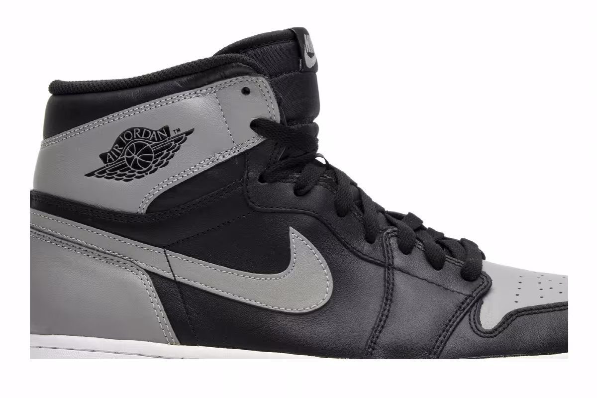 Air Jordan 1 High OG Shadow 2013, view 3