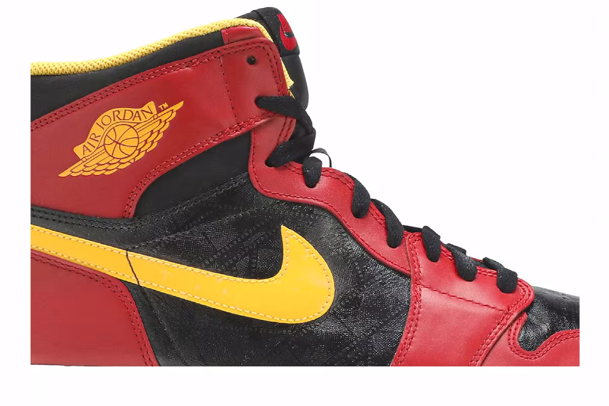 Air Jordan 1 High OG Highlight Reel, view 3
