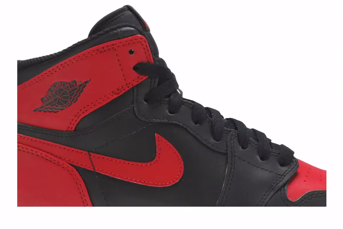 Air Jordan 1 High OG BG Bred 2013, view 3
