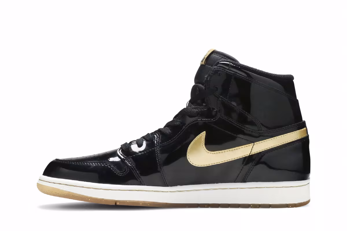 Air Jordan 1 High OG Black Gold PL, view 4