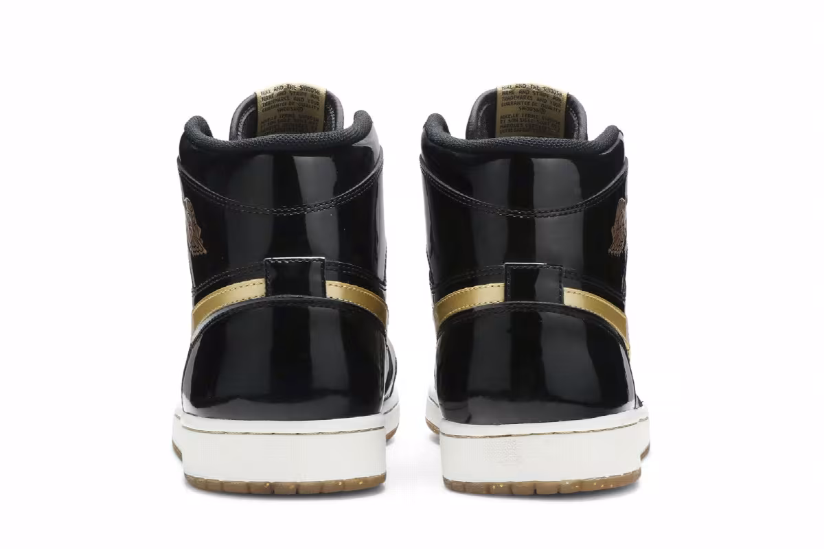 Air Jordan 1 High OG Black Gold PL, view 7