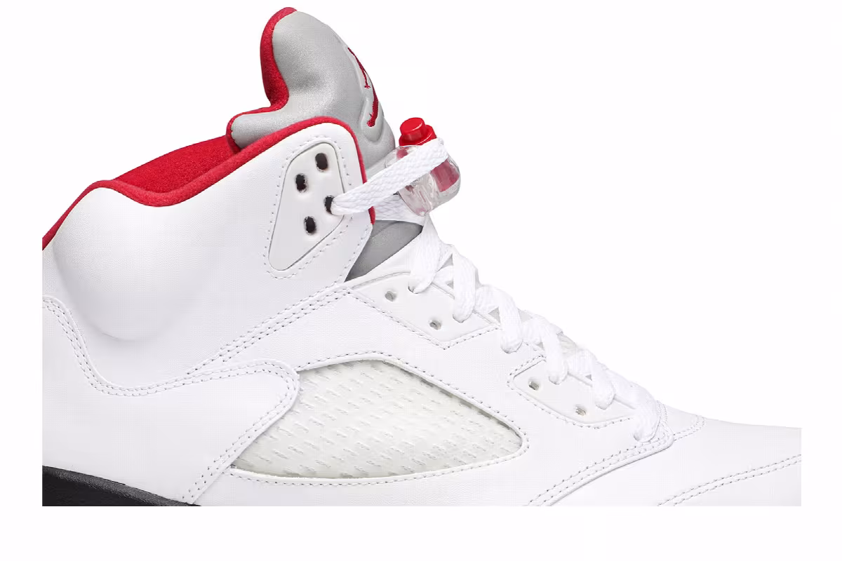 Air Jordan 5 White Fire Red 2013, view 3