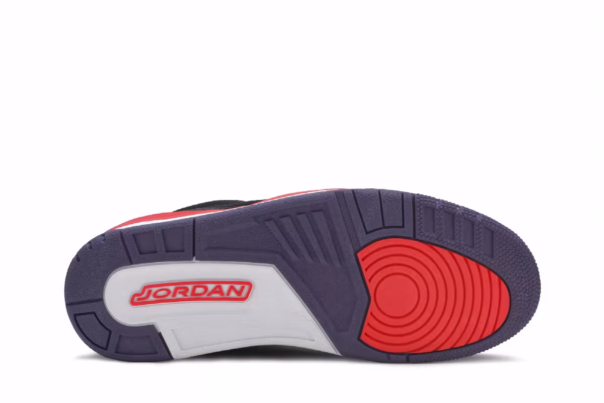 Air Jordan 3 Crimson, view 5