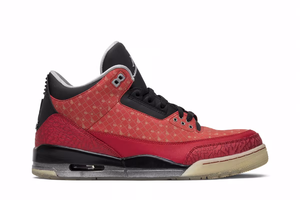 Air Jordan 3 Doernbecher 2013, view 2