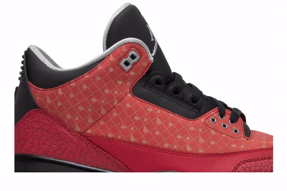 Air Jordan 3 Doernbecher 2013, view 3