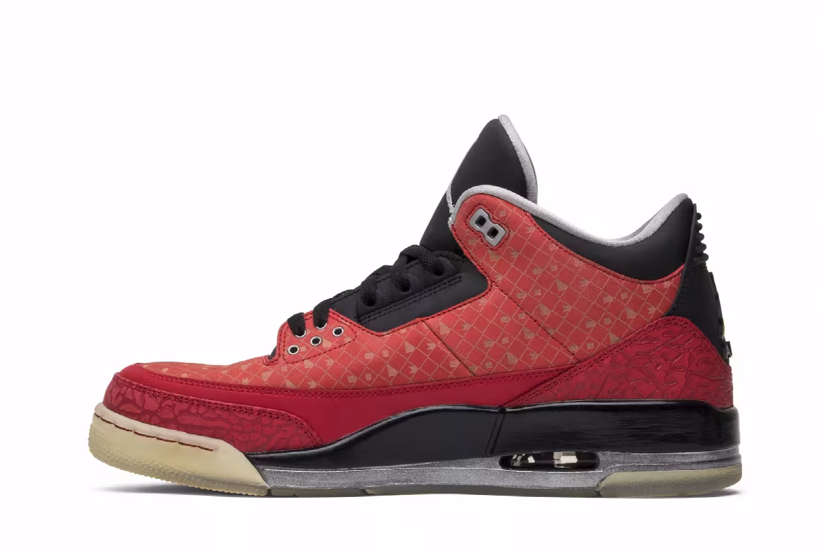Air Jordan 3 Doernbecher 2013, view 4