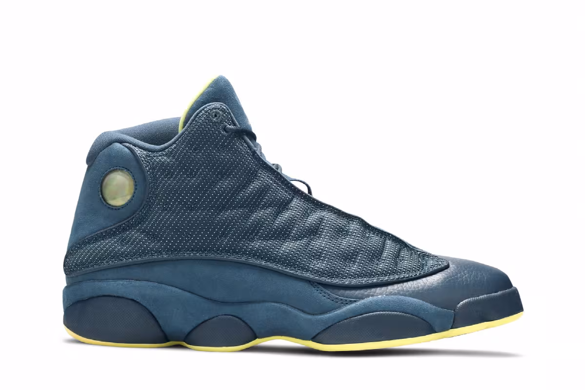Air Jordan 13 Squadron Blue, view 2