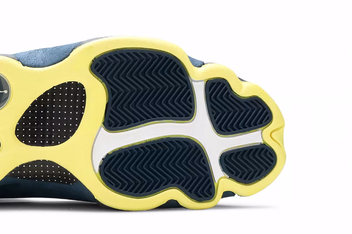 Air Jordan 13 Squadron Blue, view 6