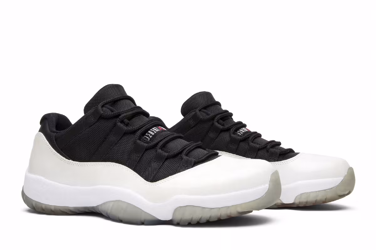 Air Jordan 11 Low Tuxedo, view 9