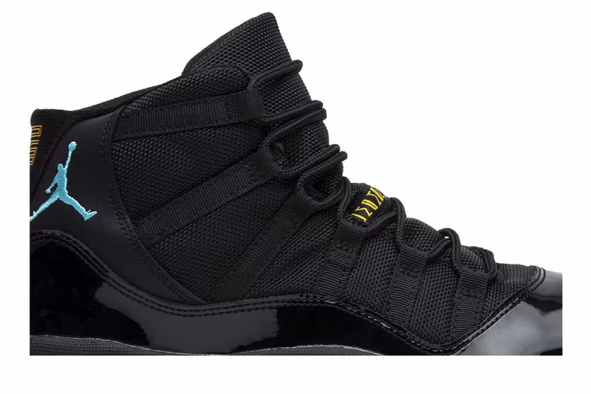 Air Jordan 11 GS Gamma Blue, view 3