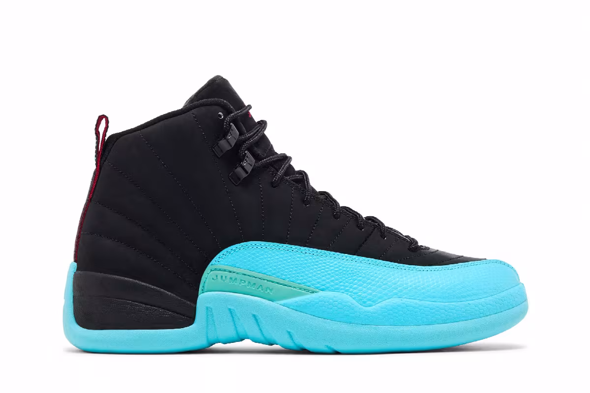 Air Jordan 12 gamma blue, view 2