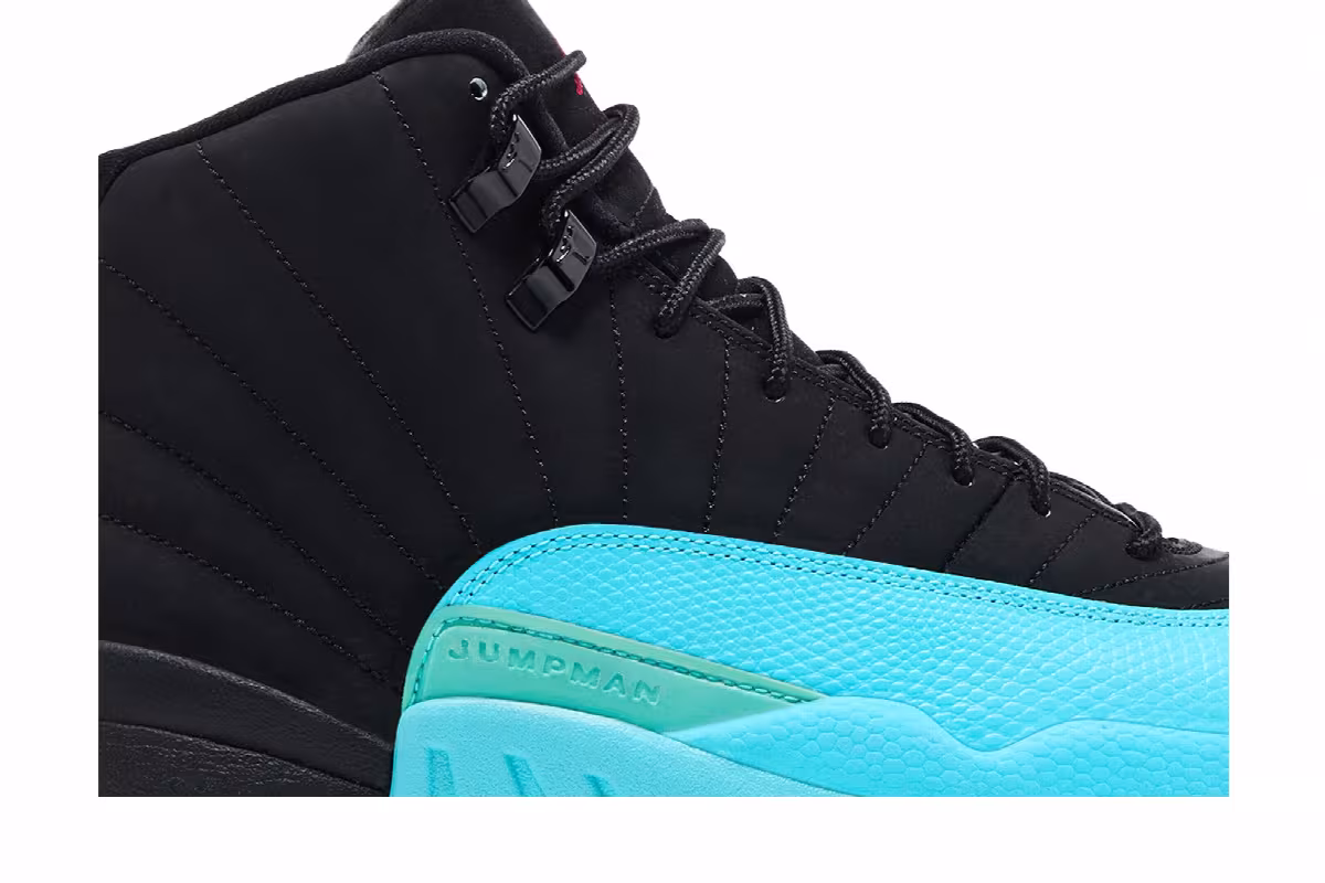 Air Jordan 12 gamma blue, view 3
