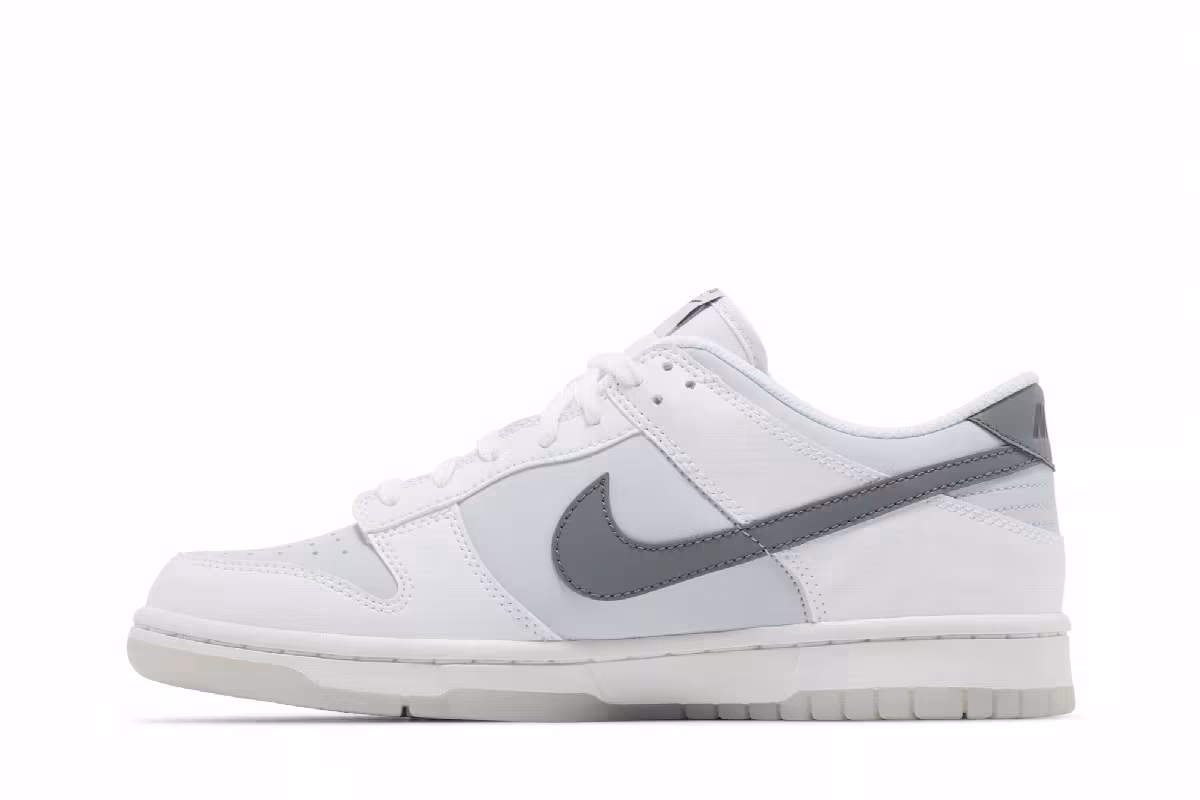 Nike Dunk Low GS Reflective Swoosh, view 4