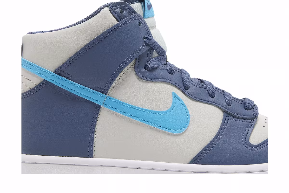 Nike Dunk High GS Light Bone Diffused Blue, view 3
