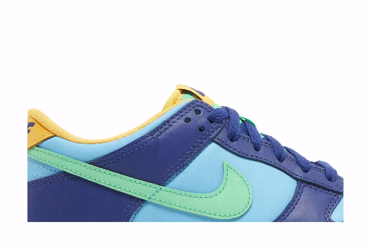 Nike Dunk Low GS All-Star 2023, view 3