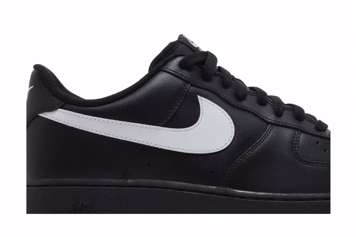 Nike Men's Air Force 1 Black White, view 3
