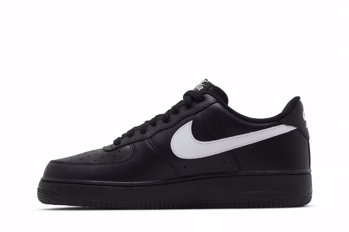 Nike Men's Air Force 1 Black White, view 4
