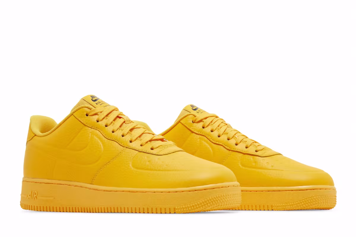 Nike Air Force 1 University Gold, view 9