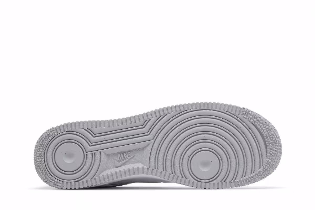 Nike Men's Air Force 1 White Light Smoke Grey, view 5