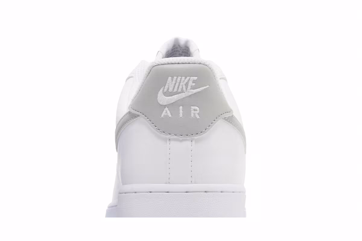 Nike Men's Air Force 1 White Light Smoke Grey, view 8