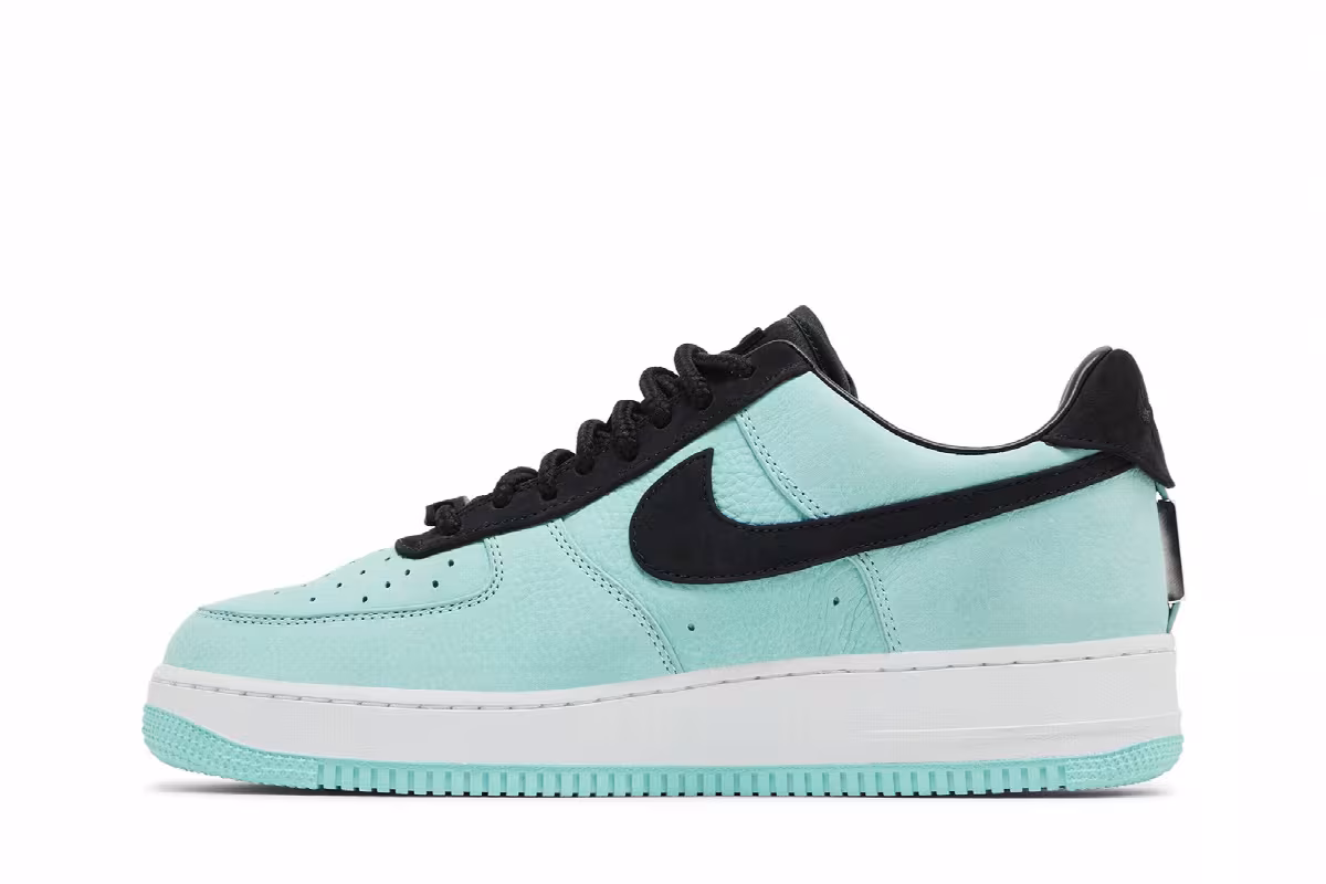 Tiffany & Co. x Nike Air Force 1 Low 1837, view 4