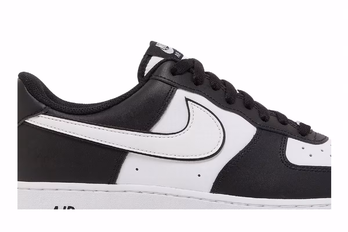 Nike Air Force 1 Panda, view 3