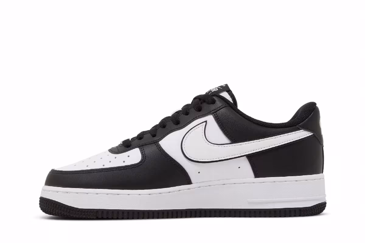 Nike Air Force 1 Panda, view 4
