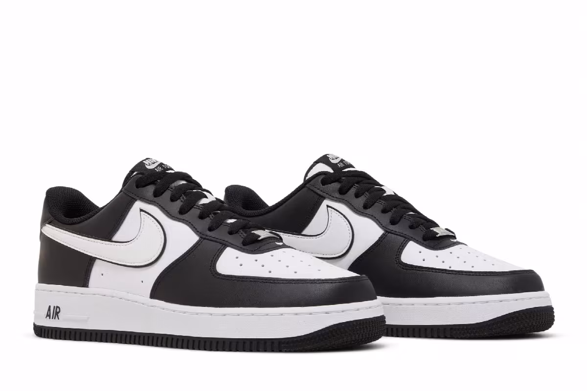 Nike Air Force 1 Panda, view 9