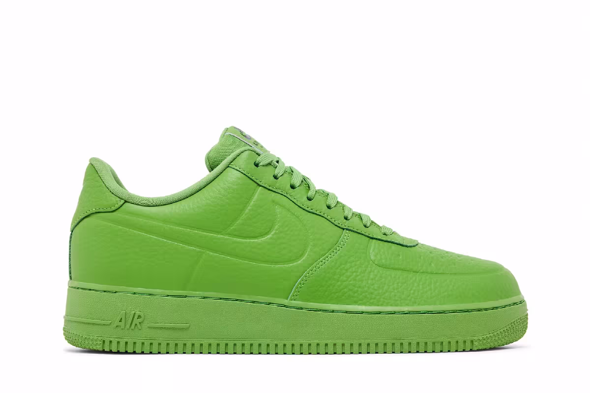 Nike Air Force 1 Chlorophyll, view 2
