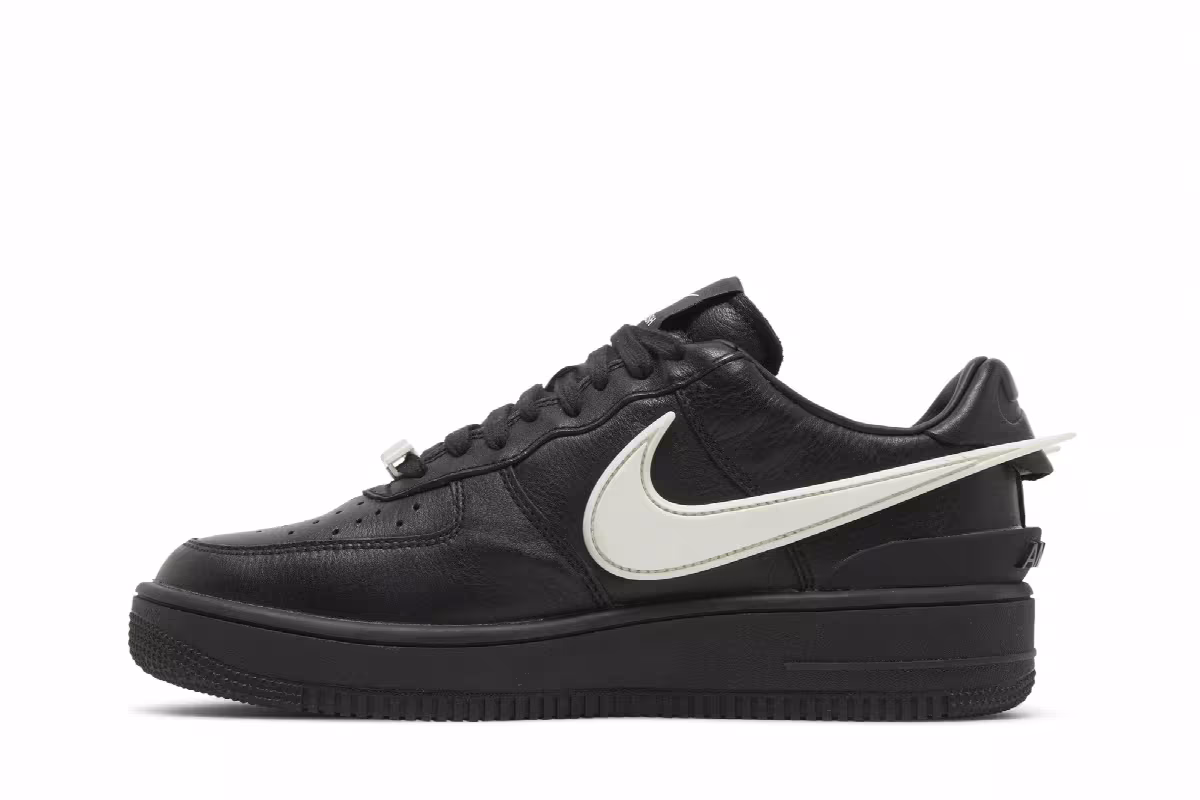AMBUSH x Nike Air Force 1 Low Black, view 4