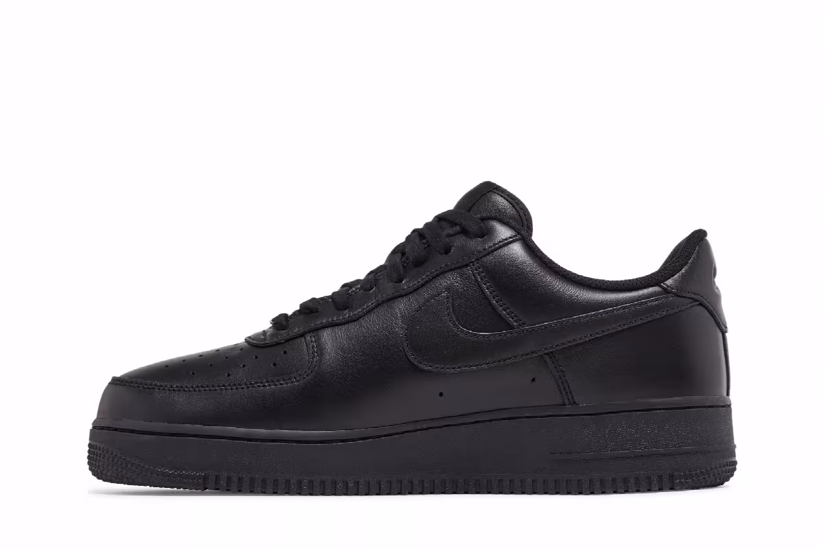 1017 ALYX 9SM x Nike Air Force 1 Low SP Triple Black, view 4