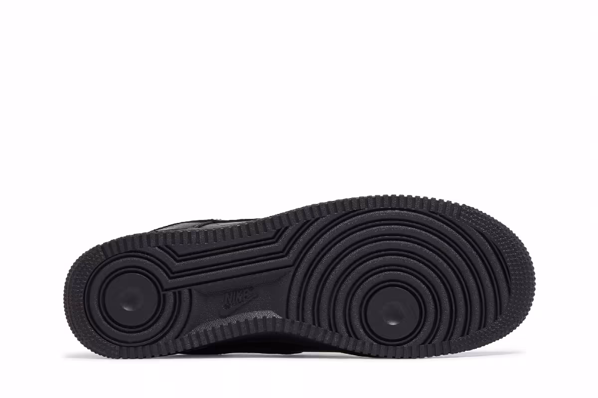 1017 ALYX 9SM x Nike Air Force 1 Low SP Triple Black, view 5