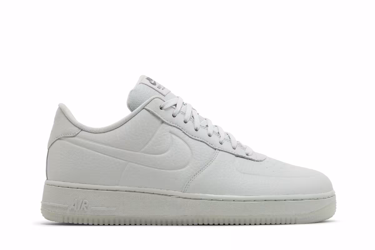 Nike Air Force 1 Light Silver, view 2