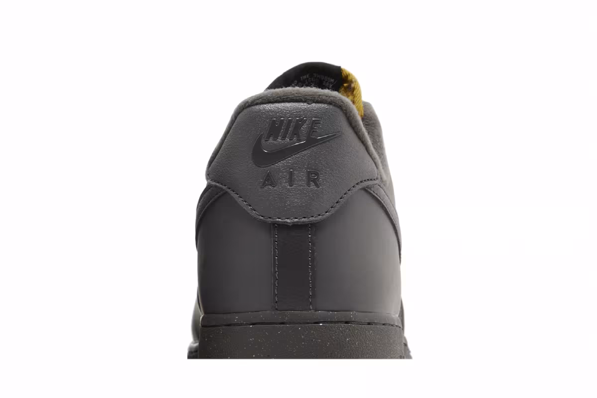 Nike Air Force 1 Winterized - Medium Ash, view 8