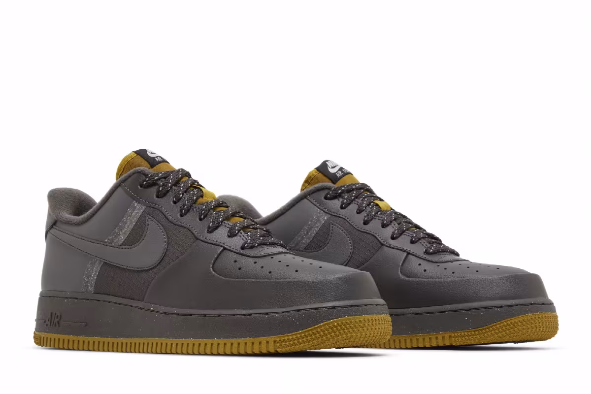 Nike Air Force 1 Winterized - Medium Ash, view 9
